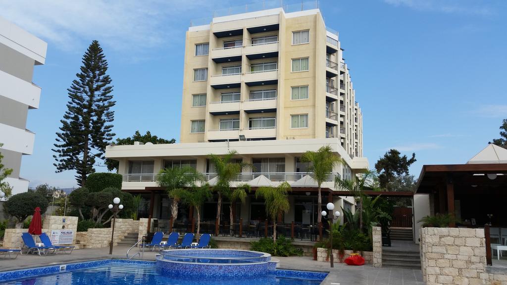 The Caravel Hotel Limassol Exterior photo