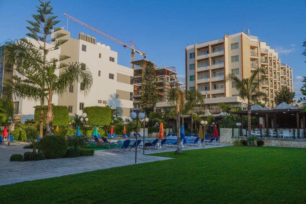 The Caravel Hotel Limassol Exterior photo